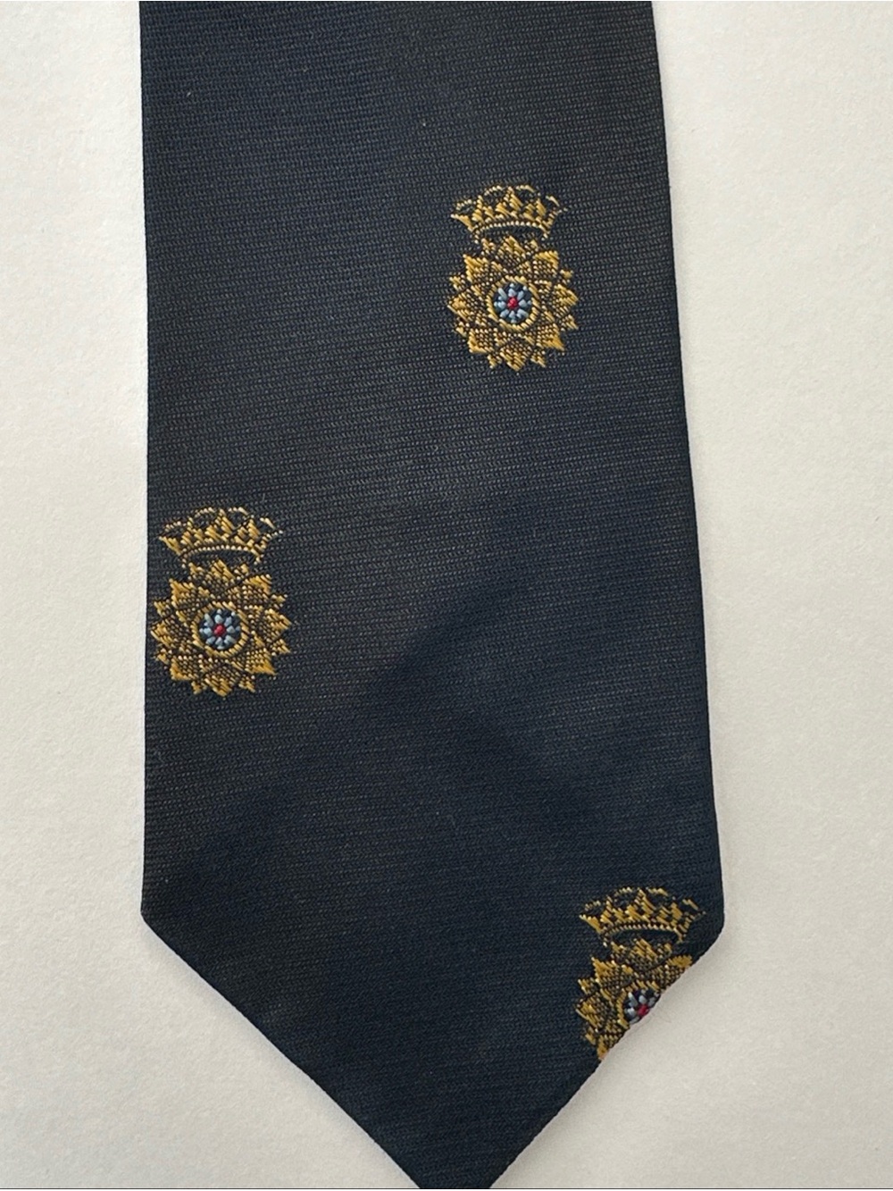 Vintage 50s Wembley Skinny Tie "FOR BROWN OLIVE OR BLACK SUIT"